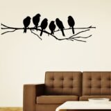 Seis pajaros sobre rama